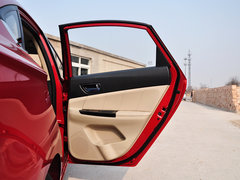 2014款 1.6L 自动 豪华型