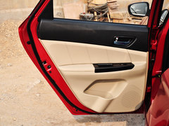 2014款 1.6L 自动 豪华型
