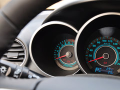 2014款 1.6L 自动 豪华型