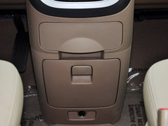 2014款 2.4L 自动 行政版 7座