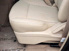 2014款 2.4L 自动 行政版 7座