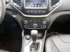 2014款 2.4L 自动 高性能版 5座