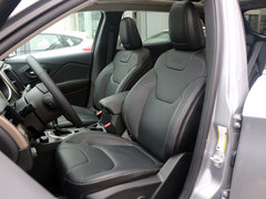 2014款 2.4L 自动 豪华版 5座