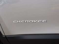 2014款 2.4L 自动 豪华版 5座