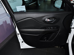 2014款 2.4L 自动 豪华版 5座