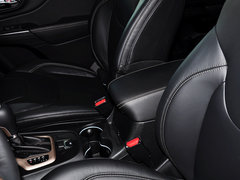 2014款 2.4L 自动 豪华版 5座