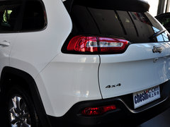 2014款 2.4L 自动 豪华版 5座