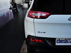 2014款 2.4L 自动 豪华版 5座