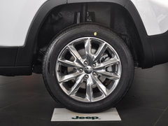 2014款 2.4L 自动 精锐版 5座