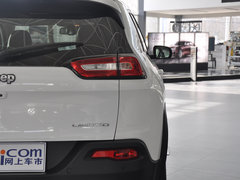 2014款 2.4L 自动 精锐版 5座