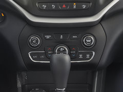 2014款 2.4L 自动 精锐版 5座