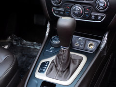 2014款 2.4L 自动 精锐版 5座