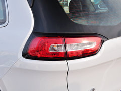 2014款 2.4L 自动 都市版 5座