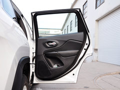 2014款 2.4L 自动 都市版 5座