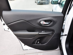 2014款 2.4L 自动 都市版 5座