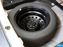 2013款 两厢 1.4L 手动 豪华型