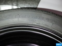 2013款 两厢 1.4L 手动 豪华型