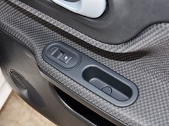 2014款 1.3L 自动 舒适版