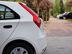 2014款 1.3L 自动 舒适版