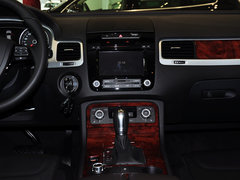 2014款 3.0TSI V6 新锐版 5座