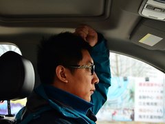 2014款 1.6L 手动 豪华导航型 5座