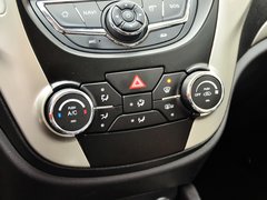 2014款 1.6L 手动 豪华导航型 5座