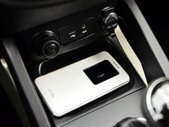 2014款 1.6L 手动 豪华导航型 5座