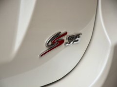 2014款 1.6L 手动 豪华导航型 5座