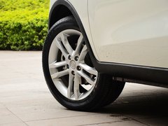2014款 1.6L 手动 豪华导航型 5座