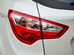 2014款 1.6L 手动 豪华导航型 5座