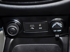 2014款 1.6L 手动 豪华型 5座