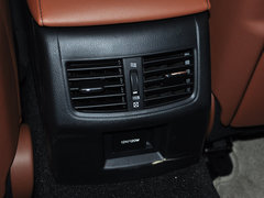 2014款 300h 2.5L CVT 领先版