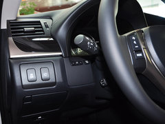 2014款 300h 2.5L CVT 领先版