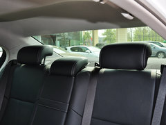 2014款 300h 2.5L CVT 领先版
