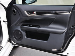 2014款 300h 2.5L CVT 领先版