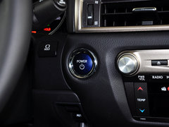 2014款 300h 2.5L CVT 领先版