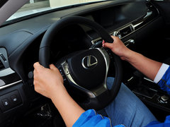 雷克萨斯GS 2014款 300h 2.5L CVT 领先版