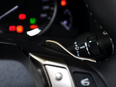 2014款 300h 2.5L CVT 领先版