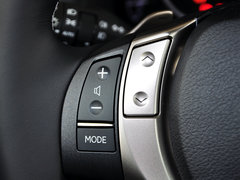 2014款 300h 2.5L CVT 领先版