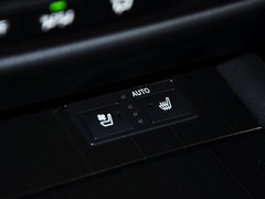 2014款 300h 2.5L CVT 领先版