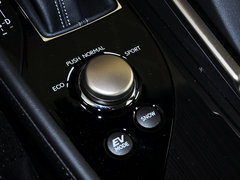 2014款 300h 2.5L CVT 领先版