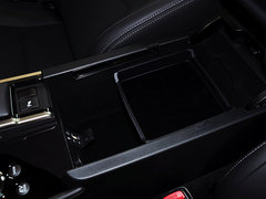 2014款 300h 2.5L CVT 领先版
