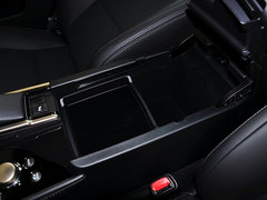 2014款 300h 2.5L CVT 领先版