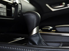 2014款 300h 2.5L CVT 领先版