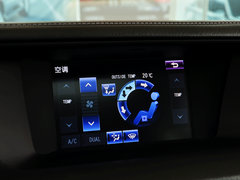 2014款 300h 2.5L CVT 领先版