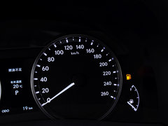 2014款 300h 2.5L CVT 领先版
