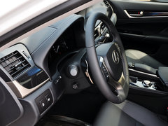 2014款 300h 2.5L CVT 领先版
