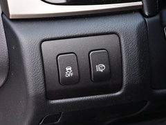 2014款 300h 2.5L CVT 领先版