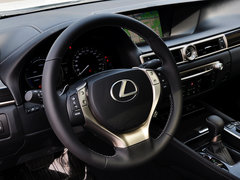 2014款 300h 2.5L CVT 领先版