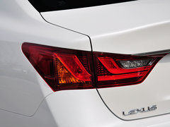 2014款 300h 2.5L CVT 领先版